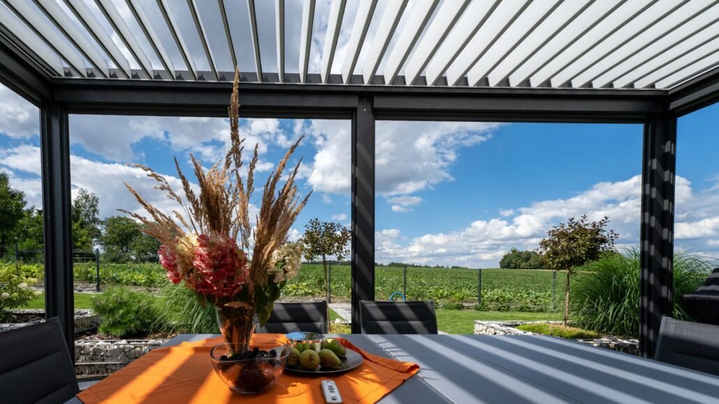 Pergola Bioclimatică cu Lamele Rotative 7